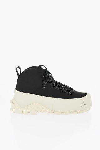 Tech Fabrich Hiking Boot with Vibram Contrasting Sole