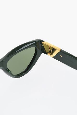 Solid Color Sunglasses With Golden Details