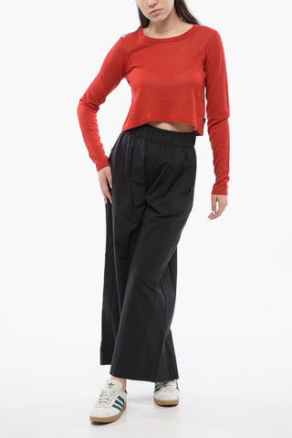 Rundhals-Crop-Top aus Viskose-Mix