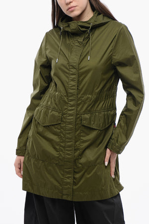 Einfarbige Windjacke CHANNEL mit Kapuze