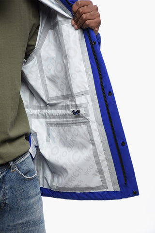 Multipocketed MOUNTAIN Windbreaker with Hidden Closure