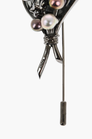 Floral Brooch with Pearl Detailing