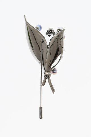 Floral Brooch with Pearl Detailing