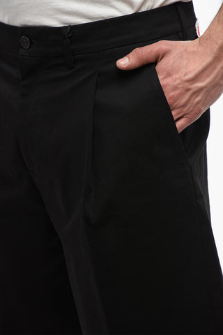 Solid Color Single Pleat Shorts with Belt Loops