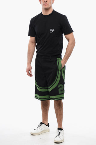 Shorts FORMAL VARSITY mit Applikationen und Tape-Details