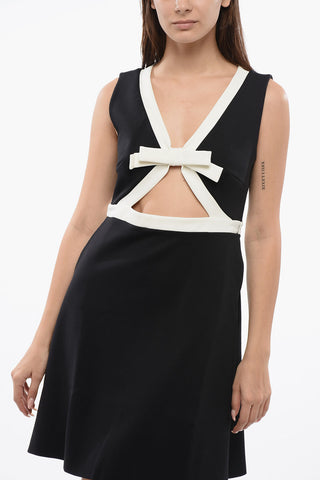 Ärmelloses Kleid mit Schleifendetail und Cut-out
