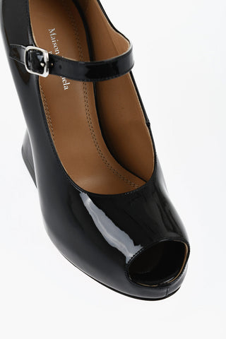 Open-Toe Patent Leather Pumps With Strap Heel 13 cm 