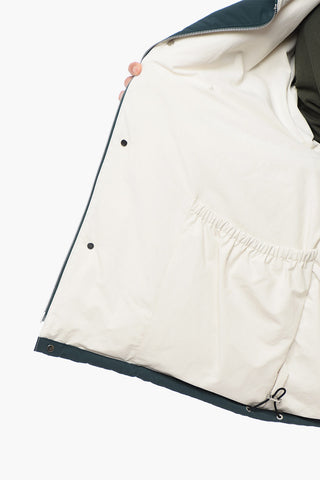 Piumino in Nylon con Maxi Tasche ad Aletta