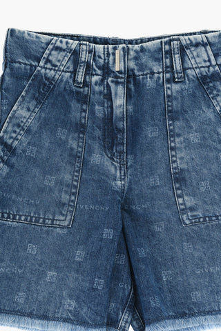 Stonewashed Denim-Shorts mit ausgefranstem Saum