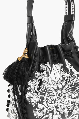 Borsa a Secchiello in Pelle Ricamata con Nappine