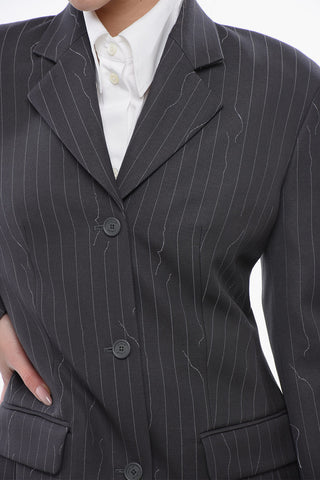 Slim-Fit Blazer aus Schurwollmix mit Nadelstreifen