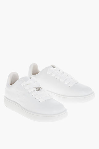 Sneakers in Pelle con Logo Goffrato