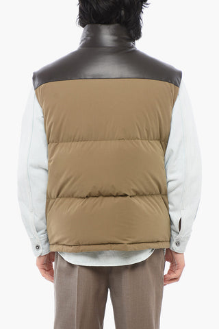 Ärmellose Steppjacke aus Baumwolle mit Lederdetail