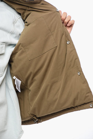 Ärmellose Steppjacke aus Baumwolle mit Lederdetail