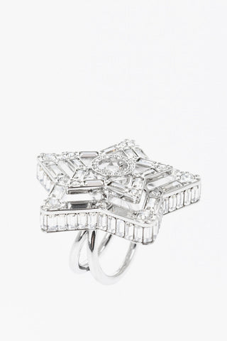 Oversized Star-Shaped Cocktail Ring Embellished with Round Cut Crystals