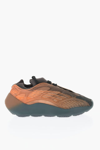 YEEZY Gradient Rubber 700 V3 Low Top Sneakers