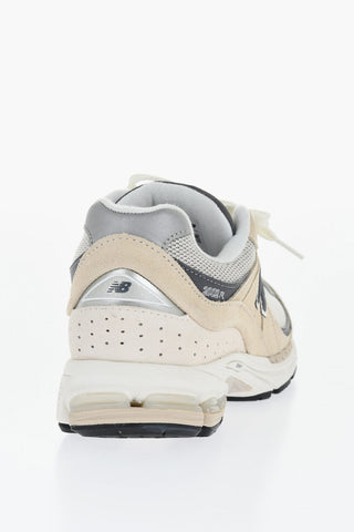 Sneakers 2002R in Suede con Inserti in Mesh