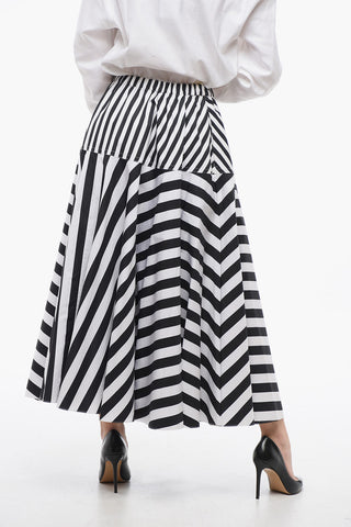 스트라이프 무늬 플레어 미디 스커트