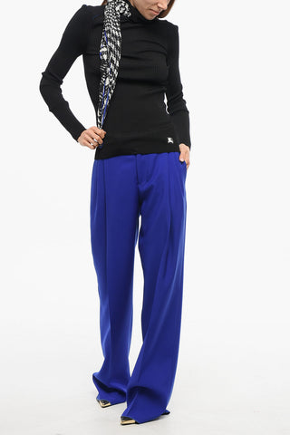 Rollkragenpullover mit Foulard-Detail