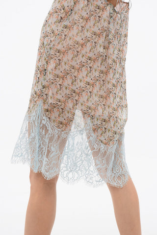 Floral Slipkleid aus Seidenchiffon mit Spitzendetails