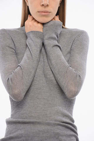 Maglia a Collo Alto in Lana a Costine