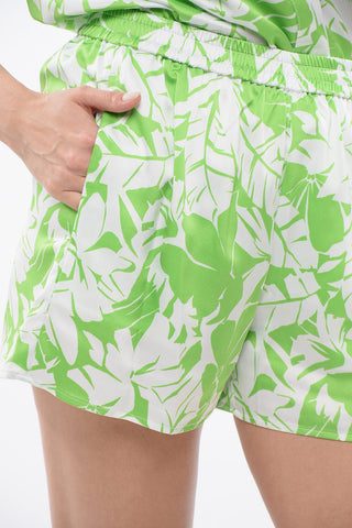 Hawaiian Print Shorts with Pleats