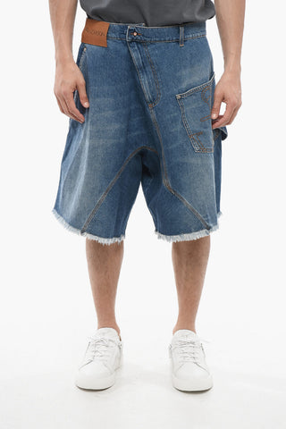 Shorts in Denim con Fondo Sfrangiato