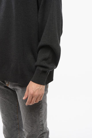 Pullover a Collo Alto in Lana Vergine