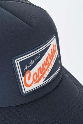 Solid-Color Trucker Baseball Cap with Contrasting Detail