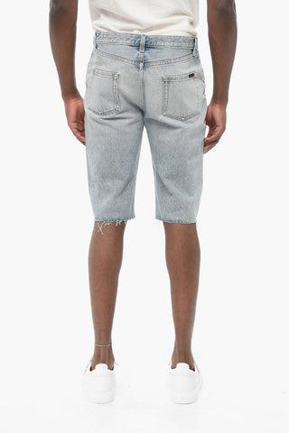 Shorts in Denim Lavaggio Chiaro con Fondo Sfrangiato