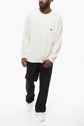 T-Shirt Girocollo a Maniche Lunghe con Taschino e Ricamo Farfalla