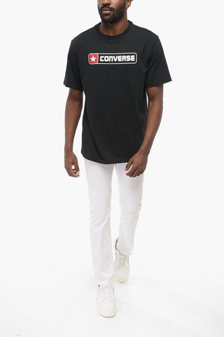 T-Shirt mit Rundhalsausschnitt in Uni mit bedrucktem Logo