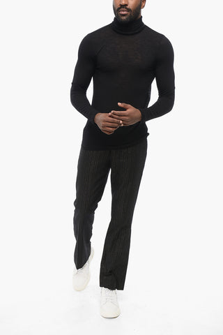 Maglia a Collo Alto in Lana Stretch Extrafine