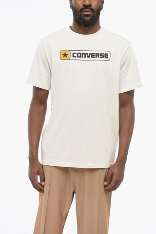 T-Shirt mit Rundhalsausschnitt Standard-Fit mit bedrucktem Logo