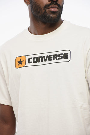 T-Shirt mit Rundhalsausschnitt Standard-Fit mit bedrucktem Logo