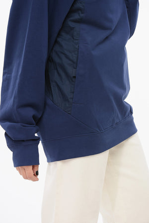 Stehkragen-Sweatshirt aus Baumwollmischung mit halbem Reißverschluss