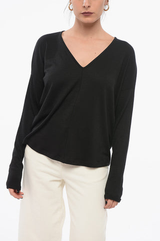 Maglia in Tessuto Stretch con Collo a V