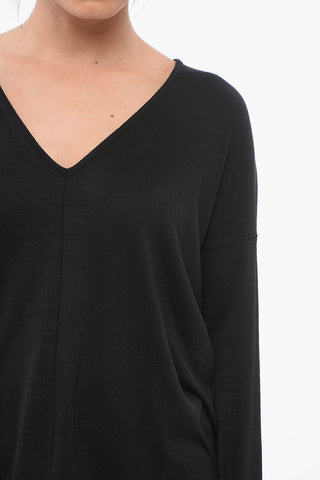 Maglia in Tessuto Stretch con Collo a V