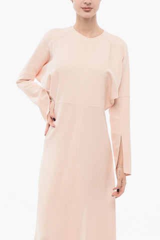 Ausgestelltes Kleid aus Seidenmischung