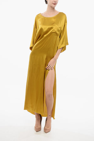 Langes Kleid aus Seide