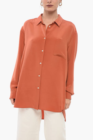 Oversize-Hemd aus Seide