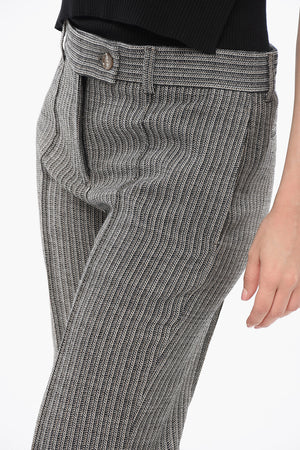 Weite Hose mit Umschlägen