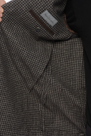 Kariertes Sakko mit aufgesetzten Taschen