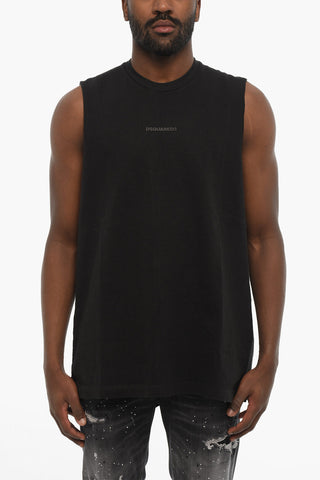 Plain Crew-Neck T-shirt with Embossed Logpo