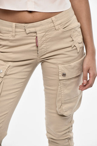 Pantaloni Cargo in Twill di Cotone a Vita Regolare con Applicazioni Floreali