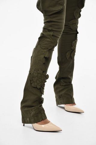 Cargo-Hose aus Baumwolltwill mit normaler Taille und floralen Applikationen