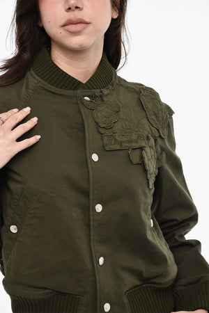 Bomberjacke aus Baumwolle mit Blumenapplikationen