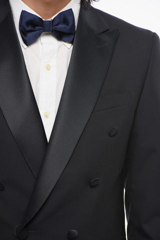 Virgin Wool Double-Breasted Suit With Peak Lapel