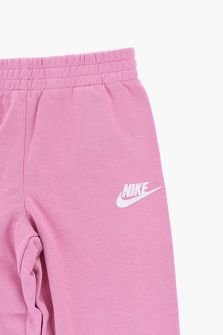 Set aus Sweatjacke mit durchgehendem Reißverschluss und Jogginghose in Uni mit kontrastierendem Logo