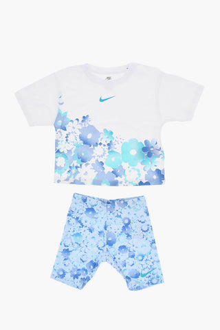 Set aus Rundhals-T-Shirt und Shorts mit Blumenmuster